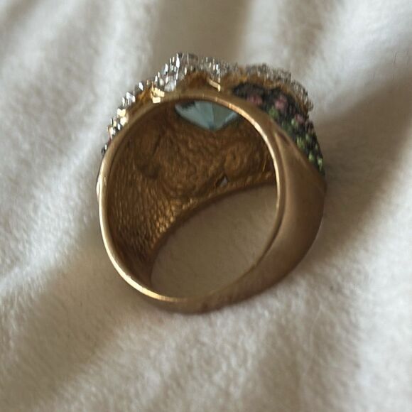 Bee Vintage Cocktail Ring! - Picture 5 of 8